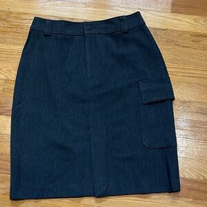 Club Monaco charcoal grey Women's Skirt with cargo pocket and front slit
